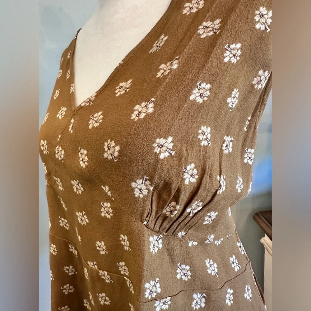 NWT 14 XL loft cream daisy peplum boho tank top shirt floral Ann Taylor - Picture 11 of 11